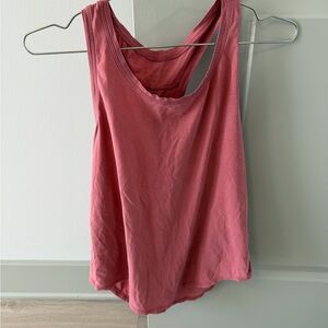 Lululemon tank size 6